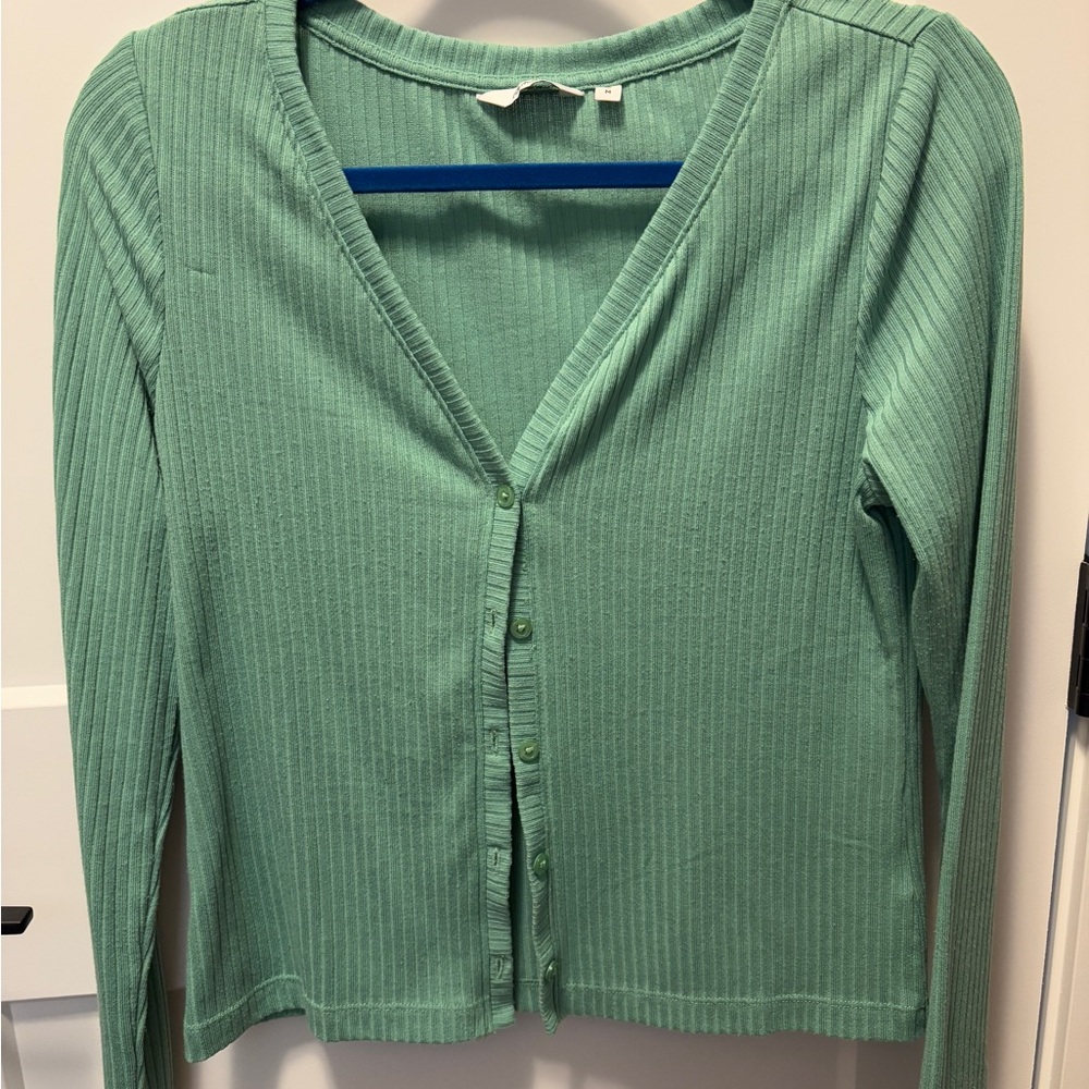 Reitmans Light Green Button-Up Cardigan